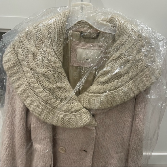 Scervino Street Stylish Double-Breasted Coat with Knit Collar - Picture 3 of 16